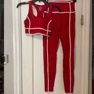 Full Antonio Melani Workout Set sz small for top and leggings - light support